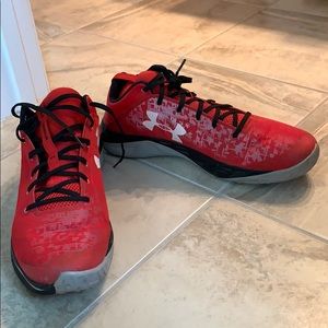 Men’s shoes size 14